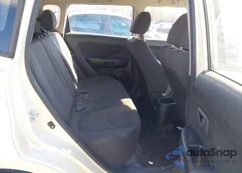 2013 Kia Soul z USA, uszkodzony, nr VIN KNDJT2A59D7554121